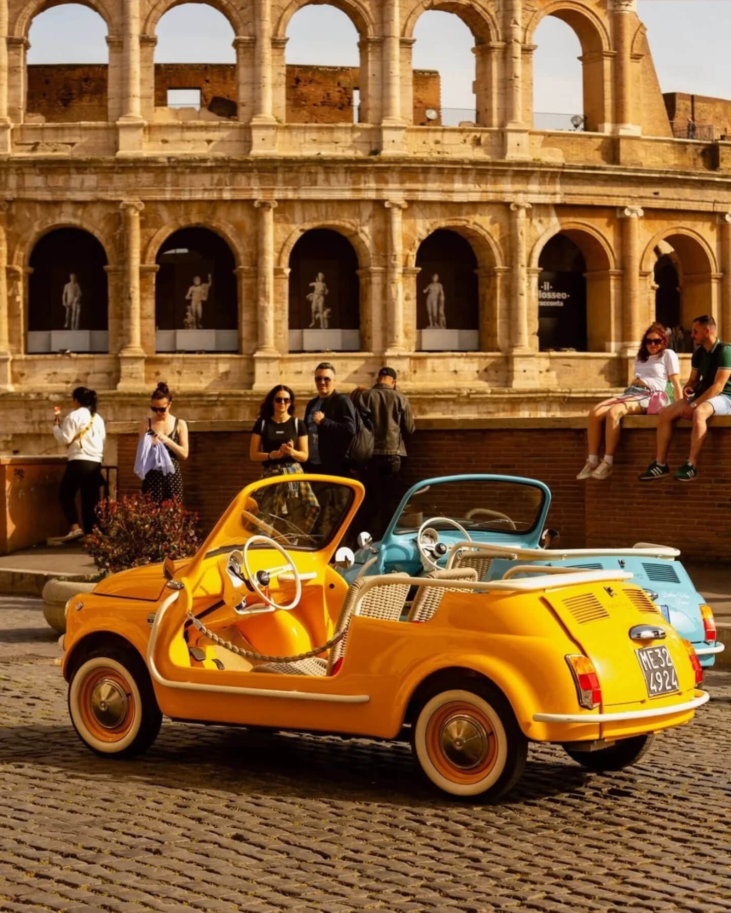 Recorrido por Roma en coche clásico